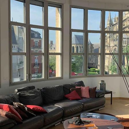 Loft Des Sacres - Vue Unique Sur La Cathedrale Apartment Реймс Екстериор снимка