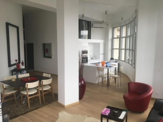 Loft Des Sacres - Vue Unique Sur La Cathedrale Apartment Реймс Екстериор снимка